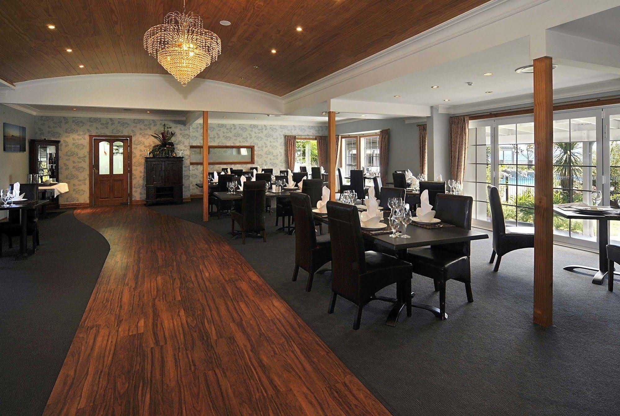 Wai Ora Lakeside Spa Resort Rotorua Exterior photo